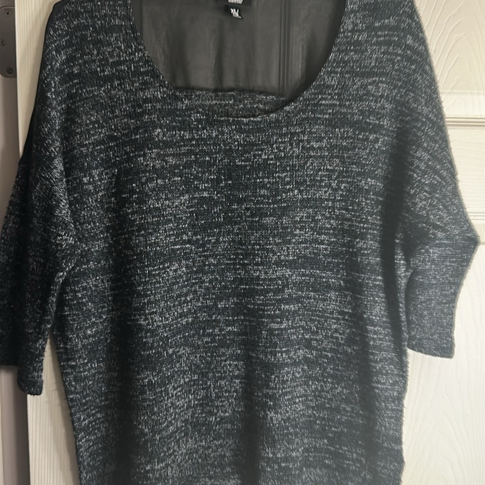 Mossimo mixed material knit top size XL - Picture 3 of 9